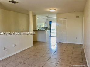 5675 NW 109th Ave, Unit # 40 in Doral, FL - Building Photo