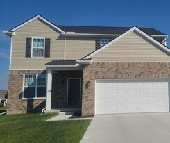 51387 Splendor Dr in Macomb, MI - Building Photo