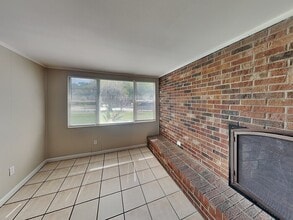 6158 Verdes Rd in Jacksonville, FL - Foto de edificio - Building Photo