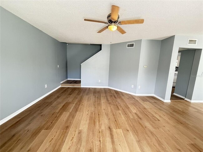 2201 Fluorshire Dr in Brandon, FL - Building Photo - Building Photo