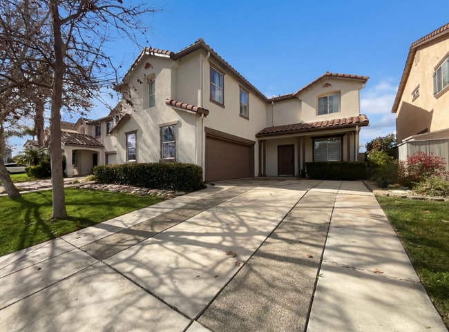 2724 Bertolani Cir in Elk Grove, CA - Building Photo - Building Photo