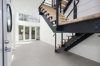 4111 Sunset Blvd in Los Angeles, CA - Building Photo - Building Photo