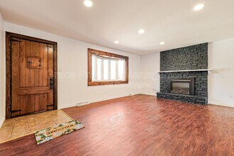 287 Troy St in Aurora, CO - Building Photo - Building Photo