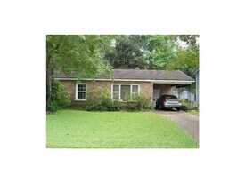 2359 Vermillion Dr in Mobile, AL - Building Photo