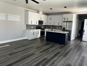 5260 Appleton St in San Diego, CA - Building Photo - Building Photo
