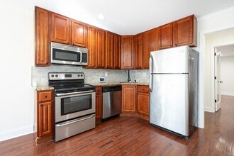 3031 W Dakota St-Unit -3031 Dakota in Philadelphia, PA - Building Photo - Building Photo