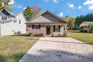 526 Brown Lee Dr SW in Concord, NC - Building Photo