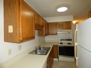 3864 Oakus Dr in Milton, FL - Building Photo - Building Photo