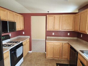 7406 Sue Ln in Colorado Springs, CO - Building Photo - Building Photo