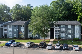 Rise Chapel Hill in Chapel Hill, NC - Foto de edificio - Building Photo