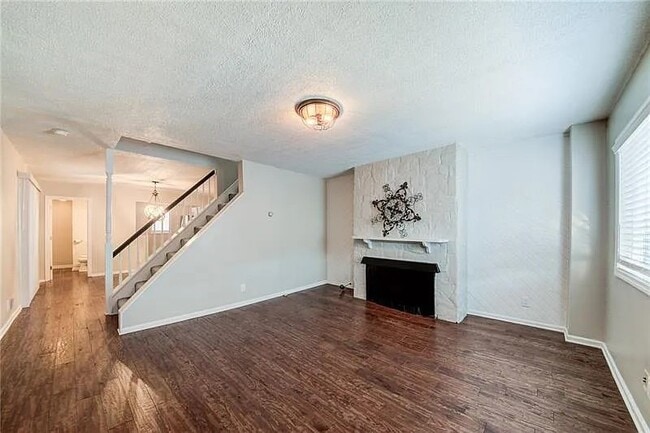 1916 Wharton St in Pittsburgh, PA - Building Photo - Building Photo