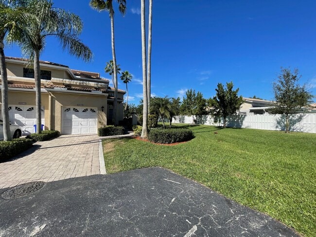 6691 Montego Bay Blvd