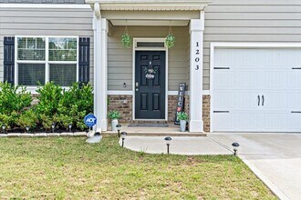 1203 Sambar Cir in Grovetown, GA - Building Photo - Building Photo