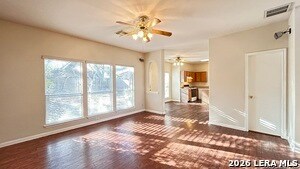 69 Lockspring in San Antonio, TX - Building Photo - Building Photo