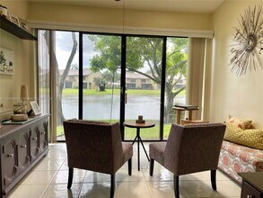 3963 Cocoplum Cir in Coconut Creek, FL - Building Photo - Building Photo