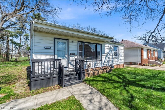 3802 Park Dr in Parma, OH - Building Photo - Building Photo