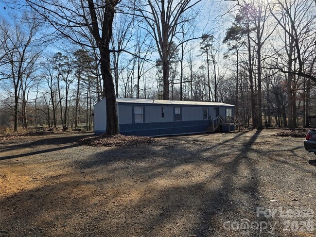 property at 5712 Unionville Rd