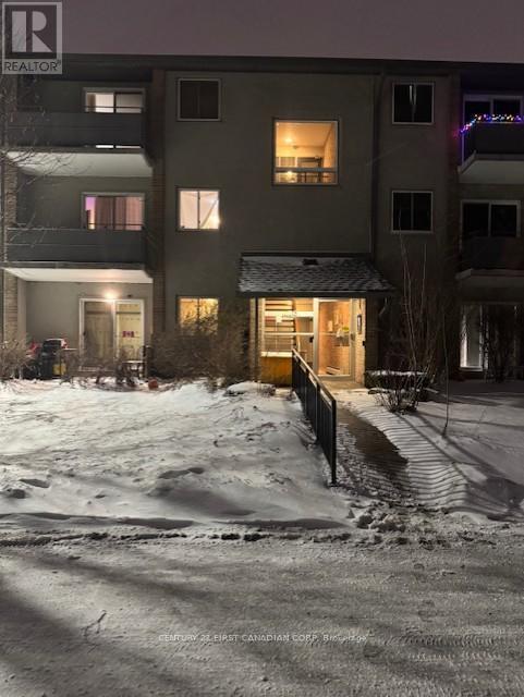 675 Wonderland Rd S in London, ON - Building Photo - Building Photo