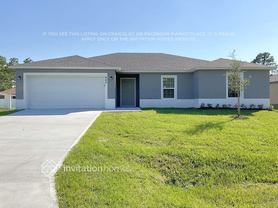 442 Oldenberg St SW in Palm Bay, FL - Building Photo