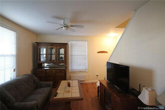 28 Reed St in New London, CT - Building Photo - Building Photo