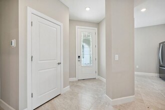 14401 Eagle Branch Dr in Nokomis, FL - Building Photo - Building Photo