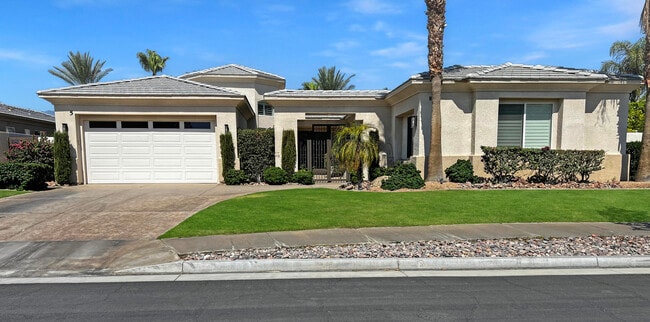 5 Lyon Rd in Rancho Mirage, CA - Building Photo - Building Photo