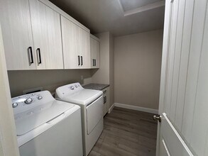 668 E Fiddlers Canyon Rd in Cedar City, UT - Building Photo - Building Photo