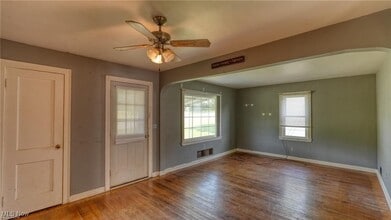 60 Liberty Rd in New Concord, OH - Building Photo - Building Photo