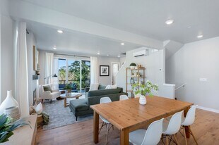 8109 229th Pl SW in Edmonds, WA - Building Photo