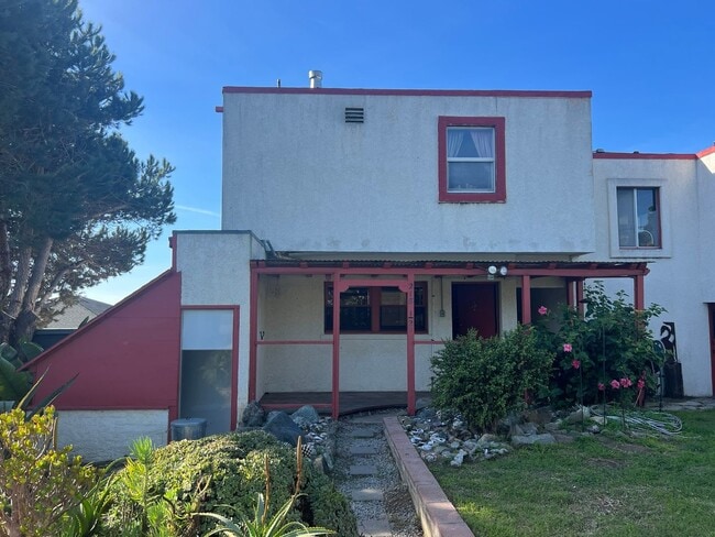 218 Dunes St in Morro Bay, CA - Building Photo - Building Photo