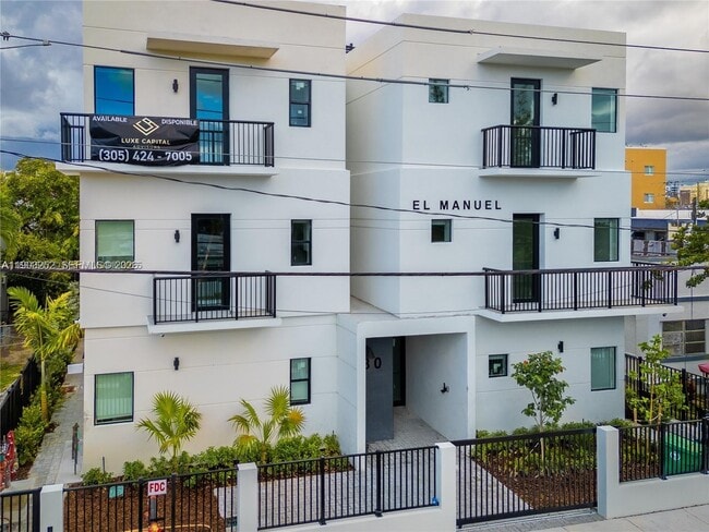 property at 530 SW 11th Ave