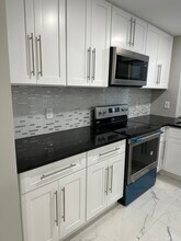 6574 NW 3rd St in Margate, FL - Building Photo - Building Photo