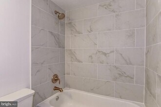 9708 Kingsbridge Dr in Fairfax, VA - Building Photo - Building Photo