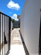7153 Makahuena Pl in Honolulu, HI - Foto de edificio - Building Photo