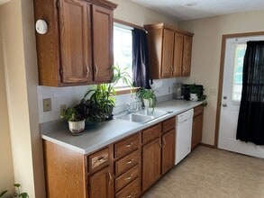 1224 Bluegrass Rd in Nixa, MO - Building Photo - Building Photo