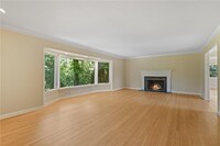 6 Bruce Rd in Mamaroneck, NY - Building Photo - Building Photo