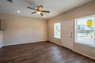 8530 Homewood Ln in Houston, TX - Building Photo - Building Photo