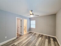 7204 Sandle St photo'