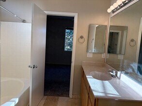 2416 Crestone Dr in Reno, NV - Building Photo - Building Photo