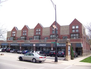 James Court in Chicago, IL - Building Photo - Building Photo