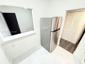 7435 Byron Ave in Miami Beach, FL - Building Photo - Building Photo