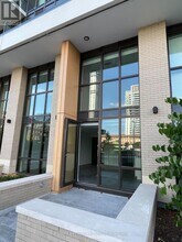 325-T325 Yorkland Blvd in Toronto, ON - Building Photo - Building Photo