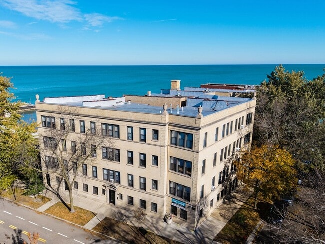 7503 N Eastlake Ter, Unit 2, Unit 2