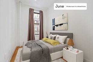 Room in Shared 4 bed/1 bath home in New York, NY - Building Photo