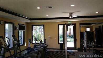 5076 Plaza Promenade in San Diego, CA - Building Photo - Building Photo