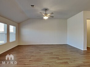 10625 NW 20th St in Yukon, OK - Building Photo - Building Photo