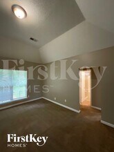 3931 Neyland Valley Dr in Memphis, TN - Foto de edificio - Building Photo