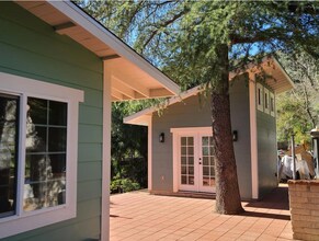 1501 Old Topanga Canyon Rd in Topanga, CA - Building Photo - Building Photo