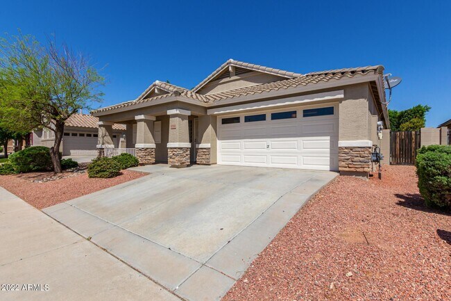 17556 W Bloomfield Rd in Surprise, AZ - Building Photo - Building Photo