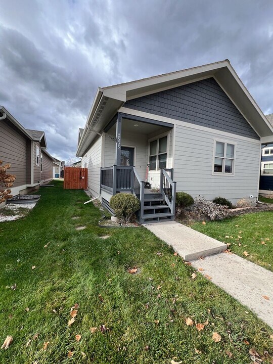 2535 Latigo Dr in Missoula, MT - Foto de edificio